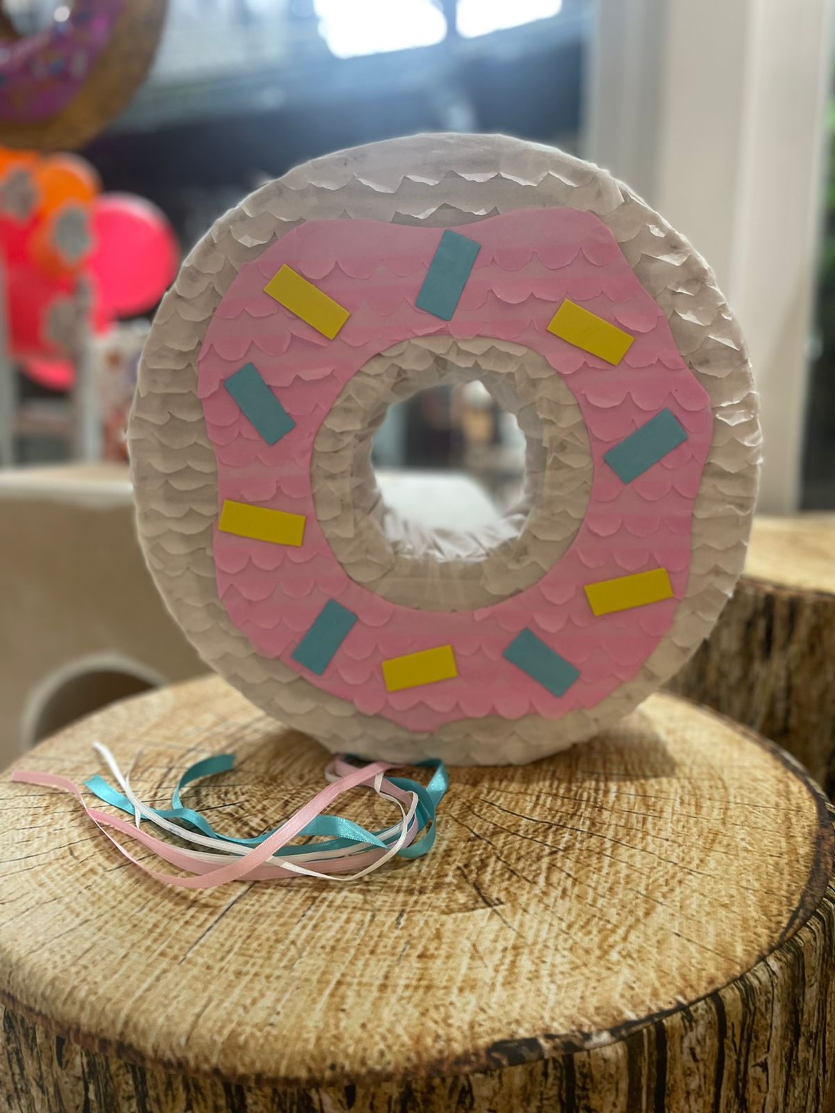 PIÑATA ARTESANAL DE DONAS – DONUTS