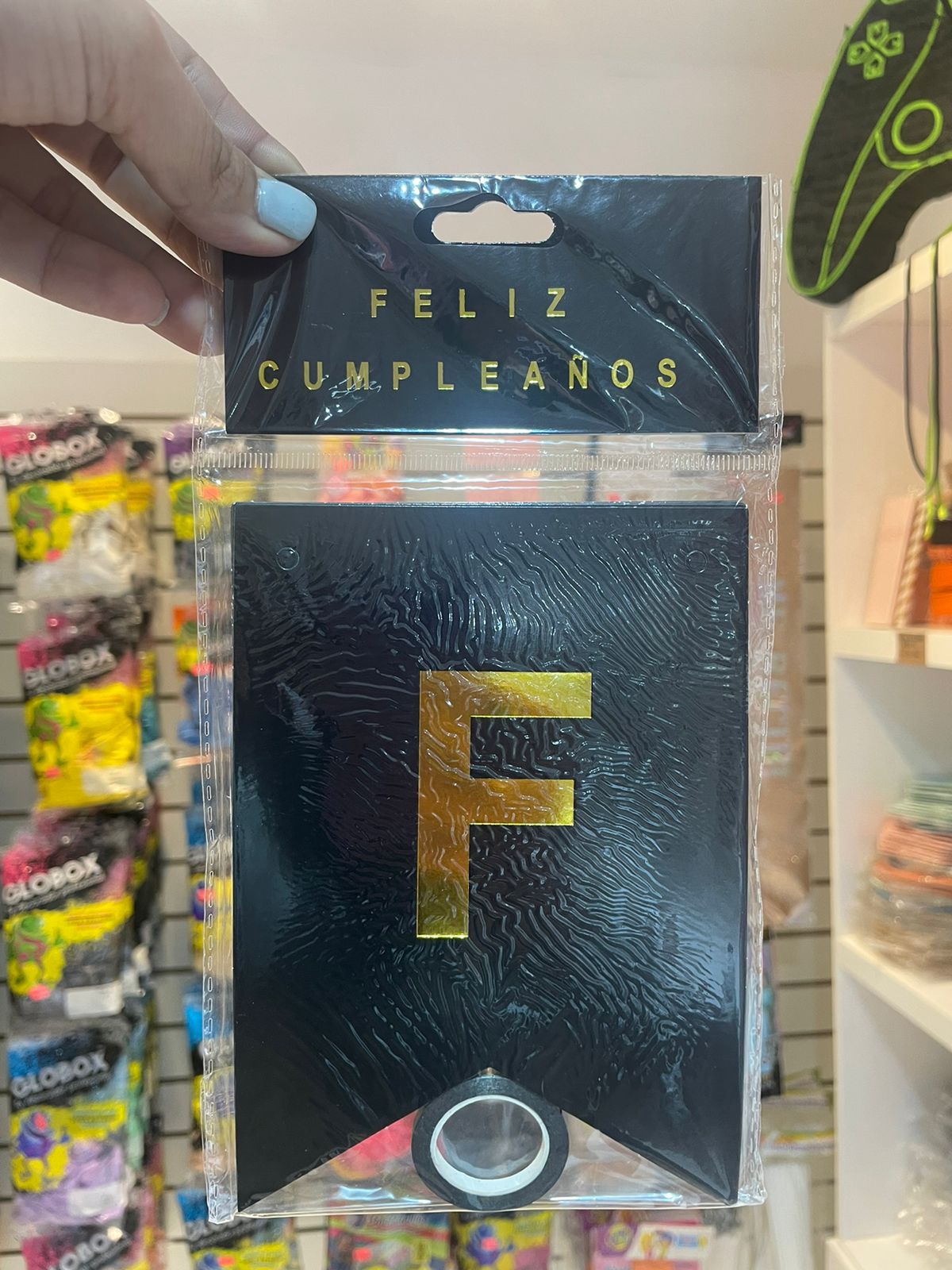 CARTEL DE FELIZ CUMPLEAÑOS NEGRO