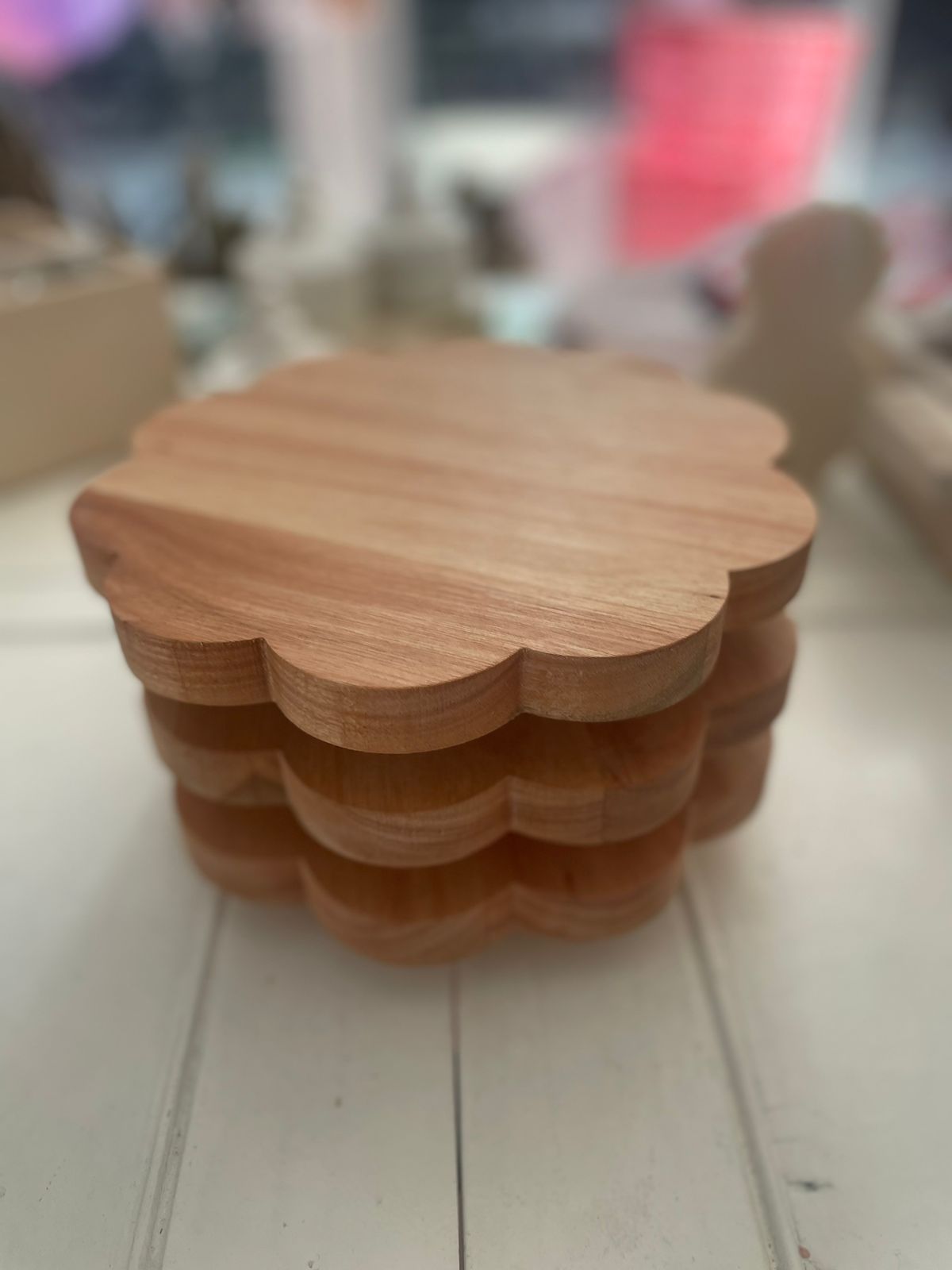 BANDEJA DE MADERA FLOR