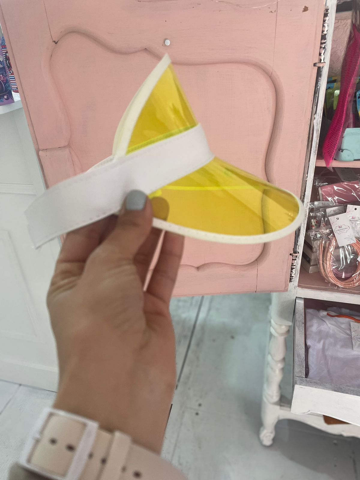 VISERA RETRO COLOR AMARILLO
