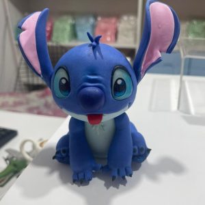 ADORNO DE TORTA EN PORCELANA STICH