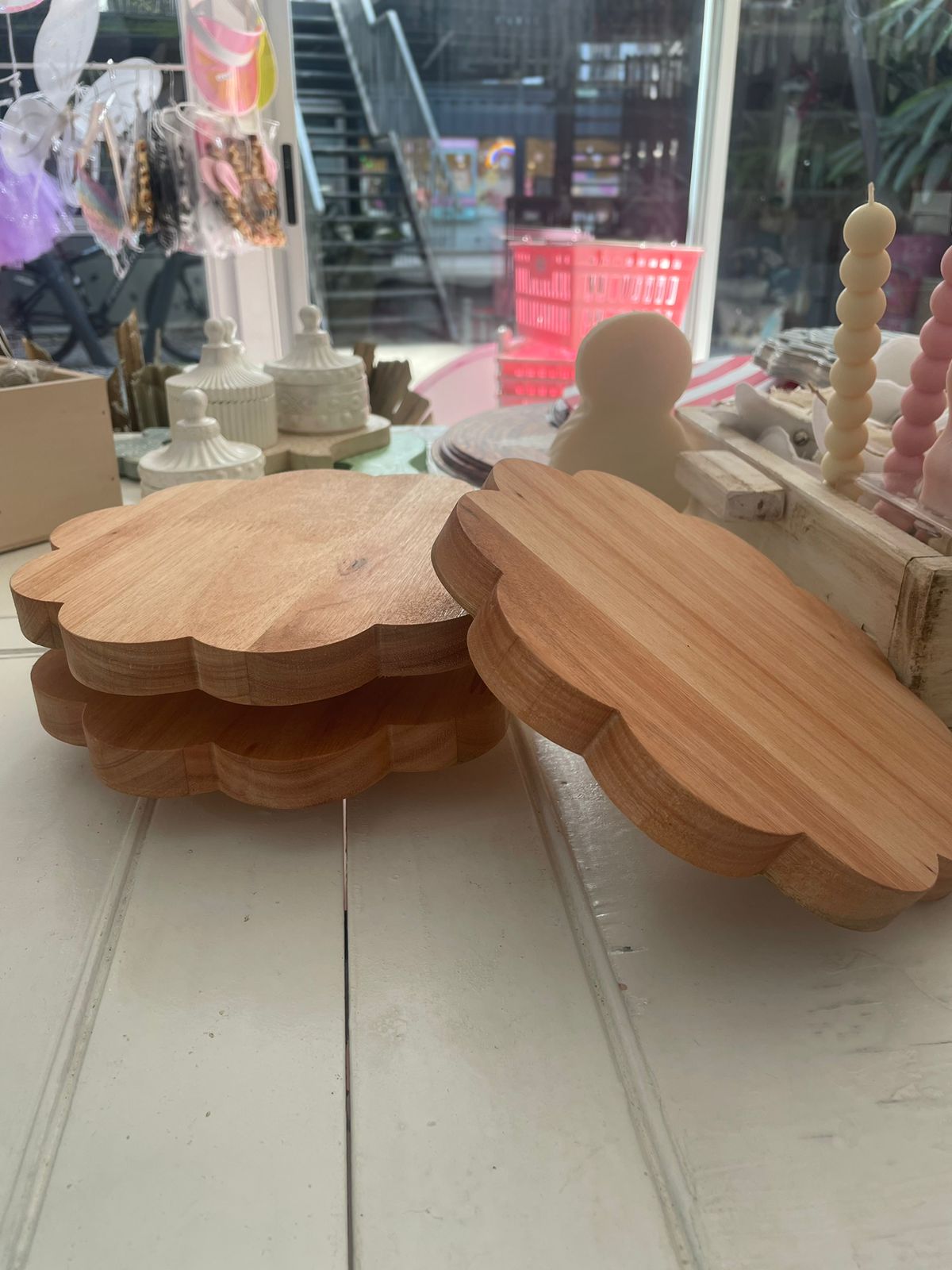 BANDEJA DE MADERA FLOR