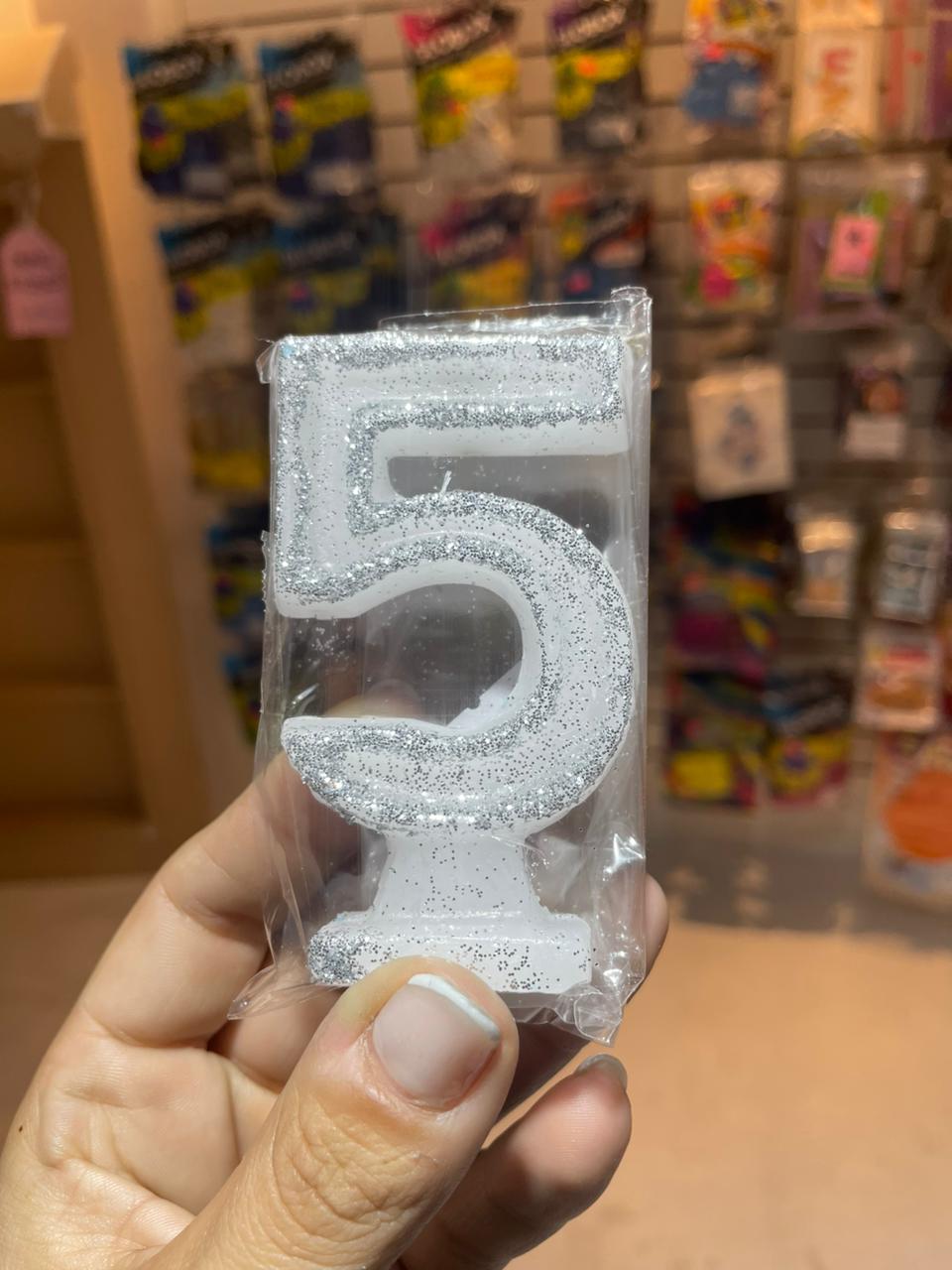 VELAS BLANCAS CON GIBRÉ NRO 5