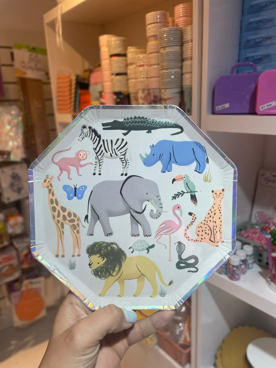 PLATO DESCARTABLE OCTAGONAL ANIMALES DE LA SELVA