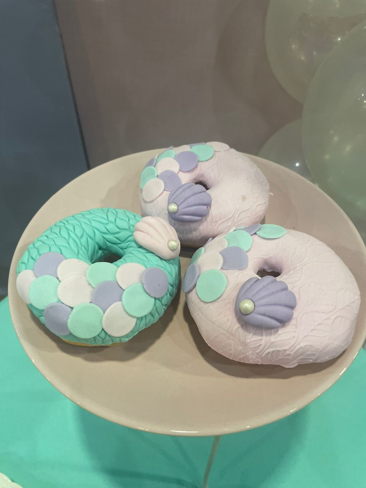 DONAS DECORADAS (valor por docena)