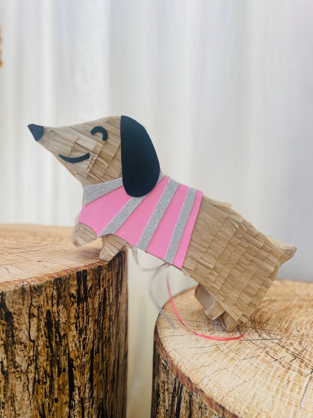 MINI PIÑATA  ARTESANAL PERRO SALCHICHA